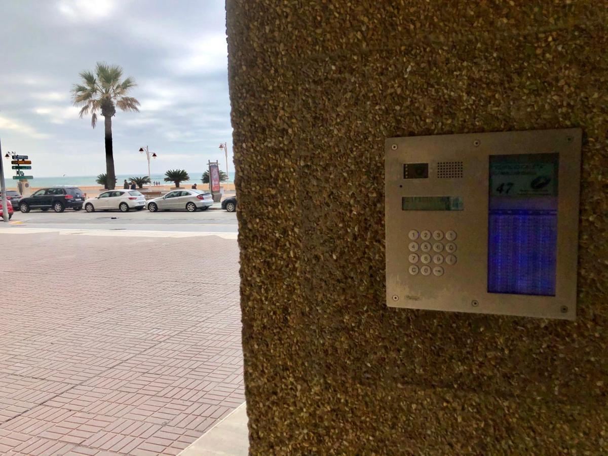Gatu Loft Trip 1ª Linea De Playa, Wifi, Aire Acc Lägenhet Cádiz Exteriör bild